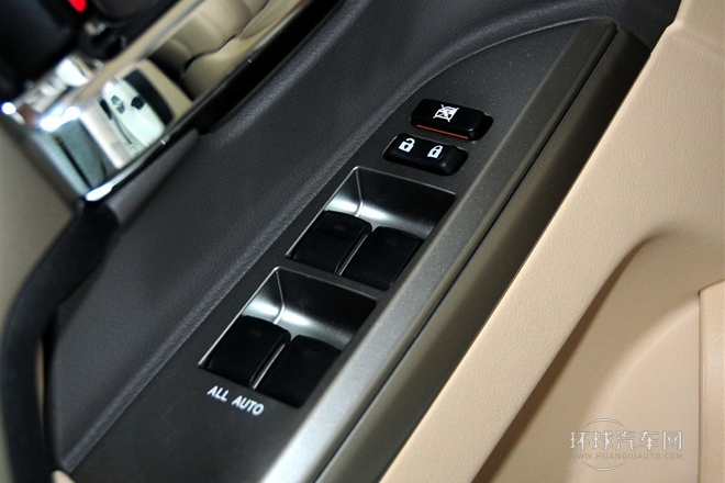 2012款 4.0L 自動VX