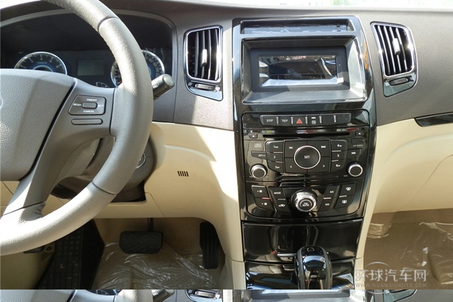 2013款 1.8L 自動尊貴型