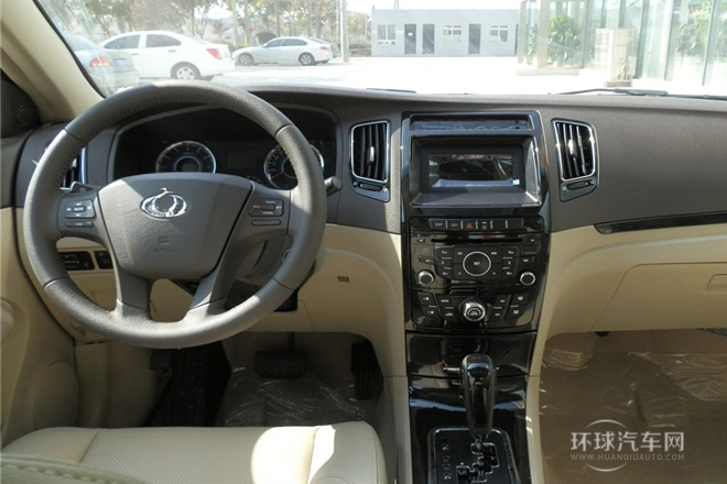 2013款 1.8L 自動尊貴型