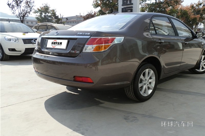 2013款 1.8L 自動尊貴型