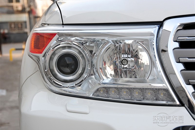 2012款 4.6L 自動VX-R