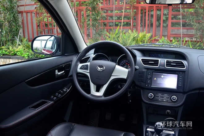 2014款 1.5L 手動尊貴型