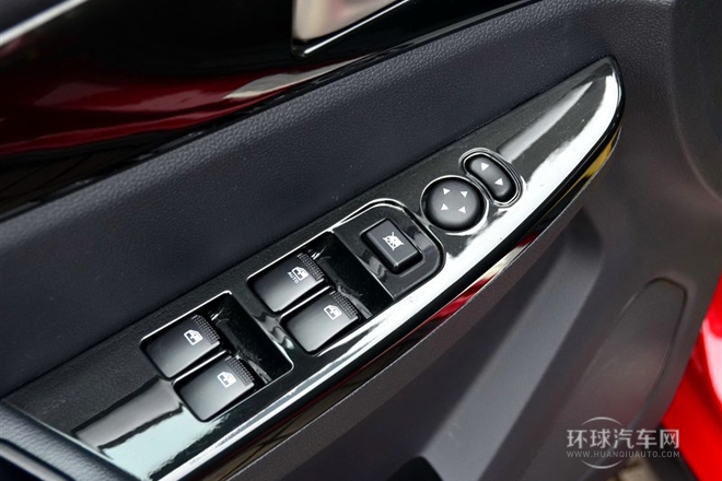 2014款 1.5L 手動尊貴型