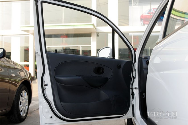 2012款 改款 1.0L 手動(dòng)P-TEC標(biāo)準(zhǔn)型