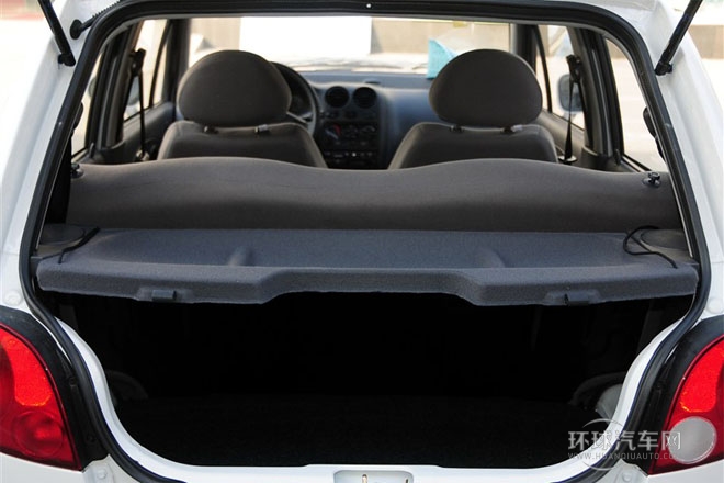 2012款 改款 1.0L 手動P-TEC標準型