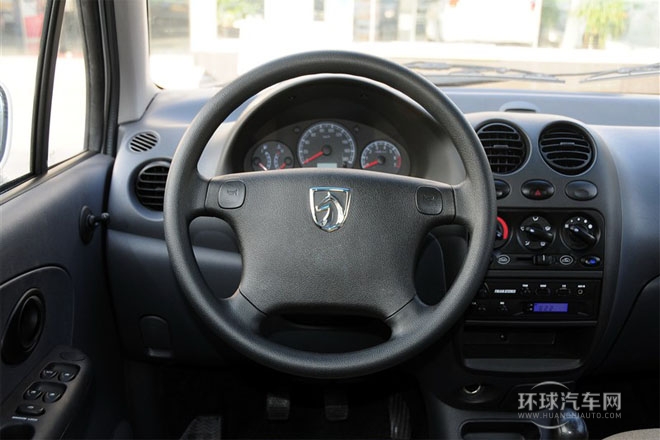 2012款 改款 1.0L 手動P-TEC標準型