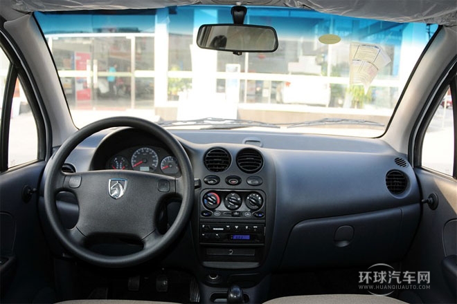 2012款 改款 1.0L 手動P-TEC標準型