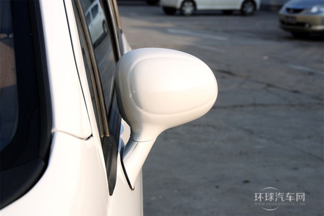 2012款 改款 1.0L 手動(dòng)P-TEC標(biāo)準(zhǔn)型