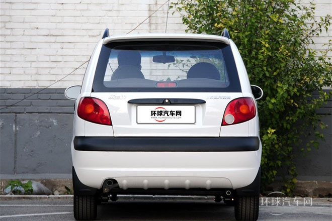 2012款 改款 1.0L 手動P-TEC標(biāo)準(zhǔn)型