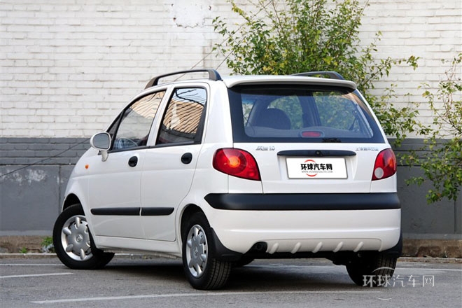 2012款 改款 1.0L 手動P-TEC標準型