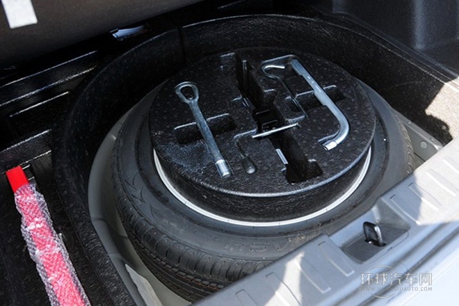 2012款 1.6L 自動舒適型