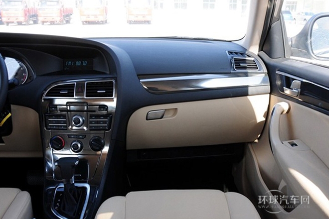 2012款 1.6L 自動舒適型