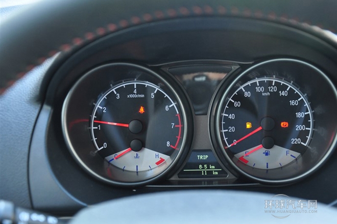 2014款 1.8L 手動進取型