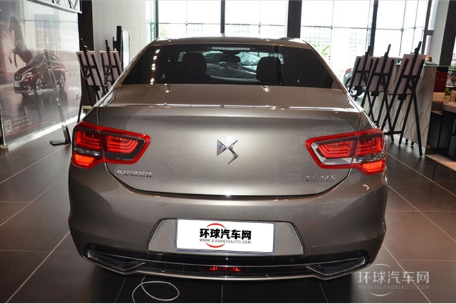 2014款 1.8L 手動舒適版VTi140