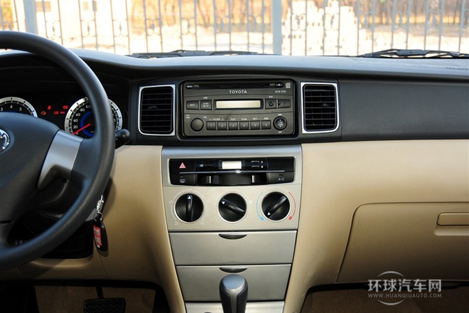 2013款 1.6L 自動卓越版