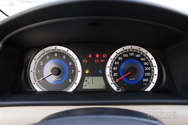 2013款 1.6L 手動(dòng)豪華版