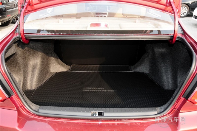 2013款 1.6L 自動豪華版