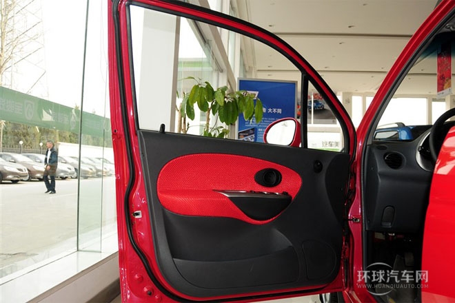 2012款 改款 1.0L 手動P-TEC時尚型