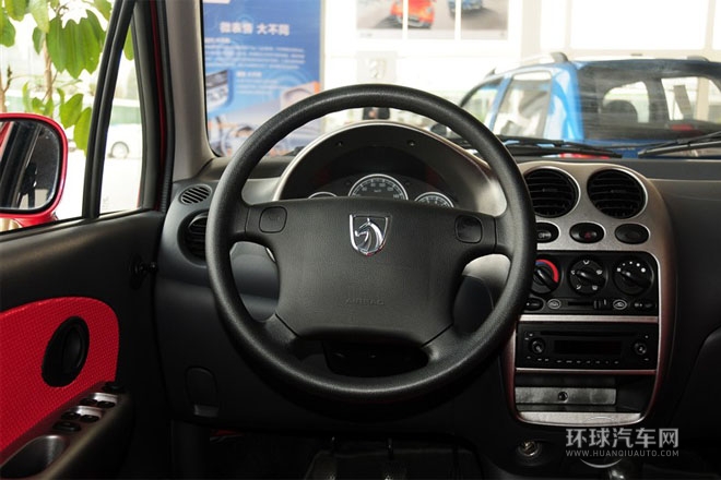 2012款 改款 1.0L 手動P-TEC時尚型