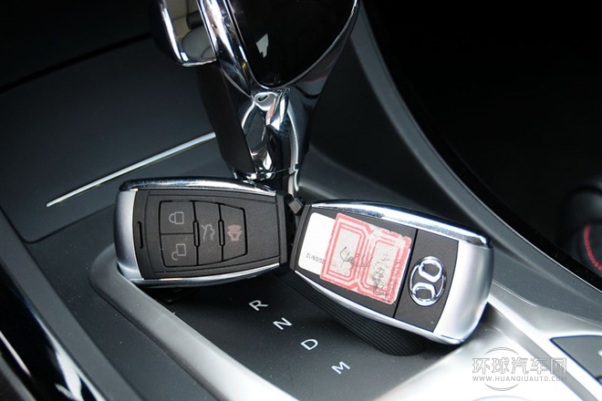 2013款 1.8T 政務版