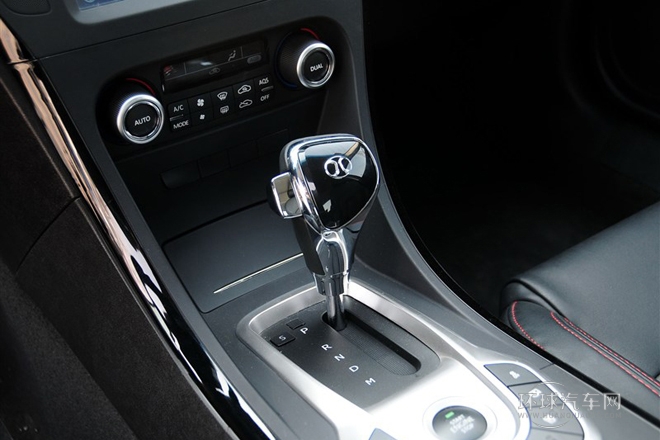 2013款 1.8T 政務版