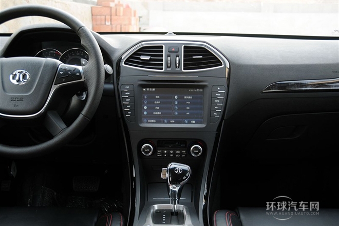 2013款 1.8T 政務版