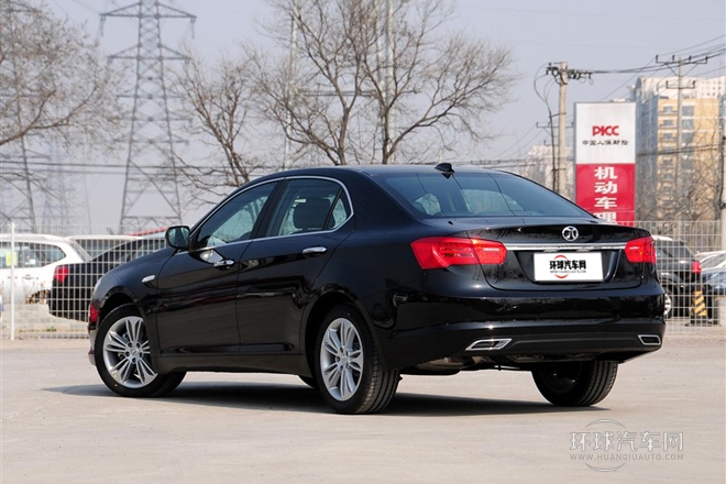 2013款 1.8T 政務版