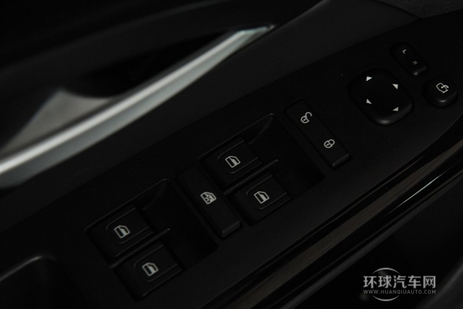 2013款 1.8T 行政版