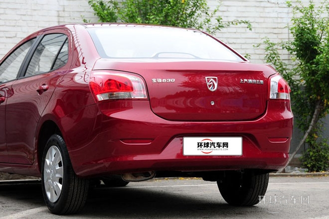 2013款1.5L手動(dòng)   標(biāo)準(zhǔn)型