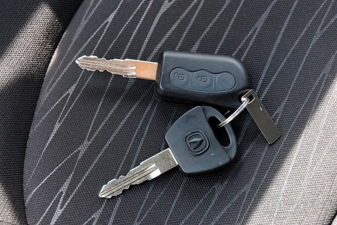 2012款 1.0L IMT導航版 國IV