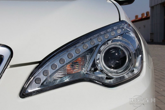 2013款 2.0T 時尚版