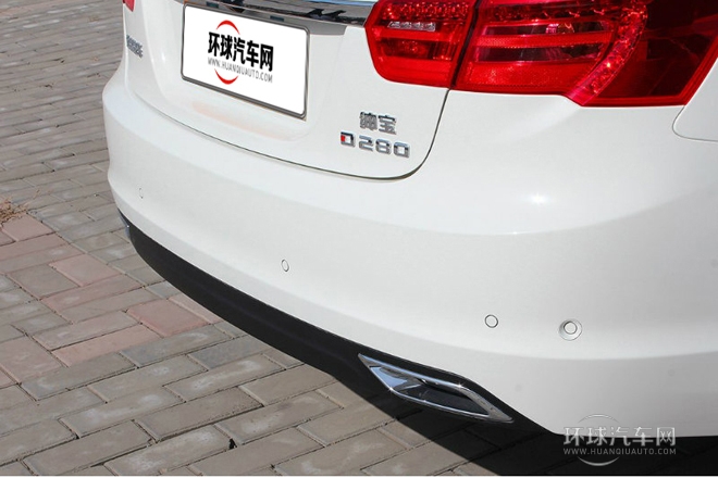 2013款 2.0T 時尚版