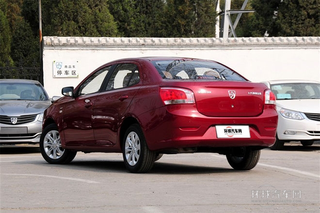 2013款1.5L手動(dòng)   舒適型