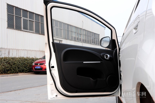 2012款 1.0L IMT導(dǎo)航版 國V