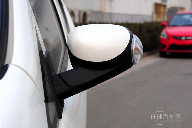 2012款 1.0L IMT導(dǎo)航版 國V