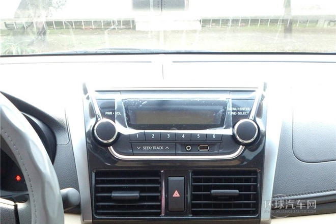 2014款 1.3L 自動(dòng)型尚版