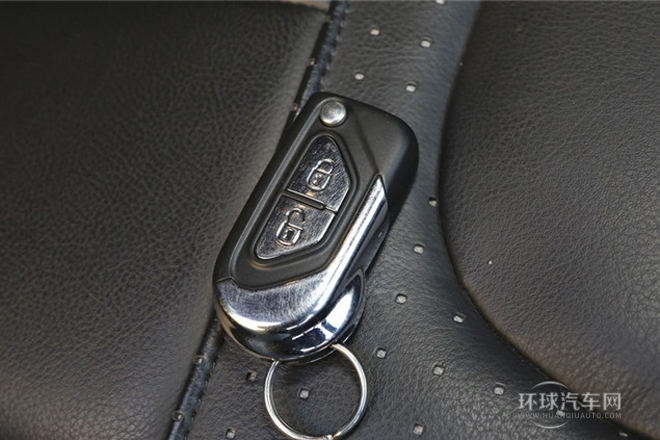 2013款 1.6L 風尚敞篷版