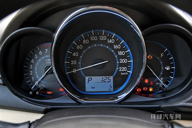 2014款 1.3L 自動(dòng)型尚版