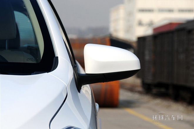 2014款 1.3L 自動型尚版