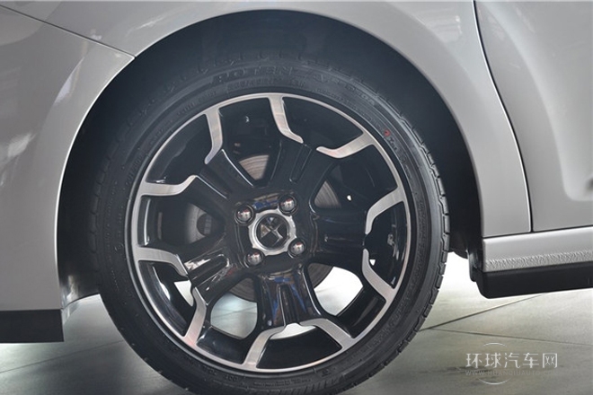 2013款 1.6L 風(fēng)尚敞篷版