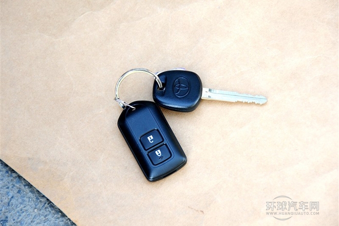 2014款 1.3L 自動智尚版