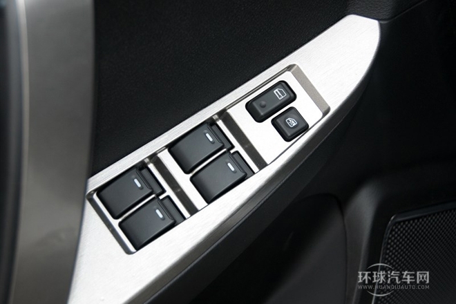 2014款 2.0L 自動超值版