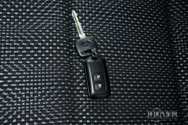 2014款 1.5L 手動(dòng)智臻版