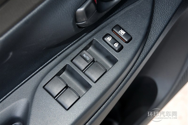 2014款 1.5L 手動智臻版