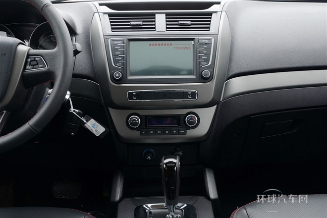 2014款 2.0L 自動尊貴型