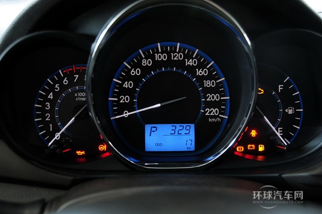 2014款 1.5L 自動智臻版