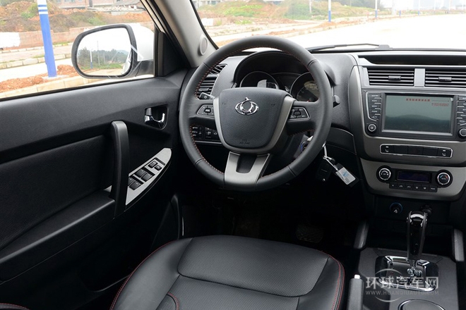 2014款 2.0L 自動尊貴型