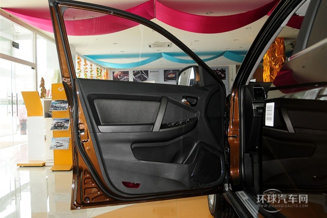 2014款 2.4L 自動尊貴型