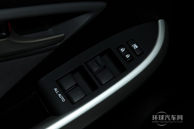 2012款 1.8L 標(biāo)準(zhǔn)版