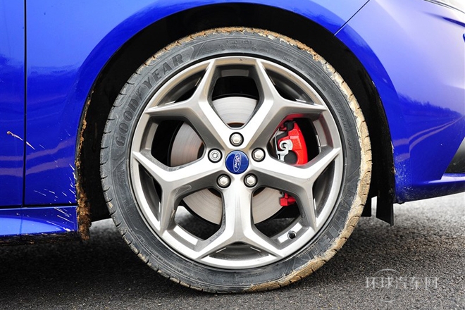 2013款 2.0T ST 標準版